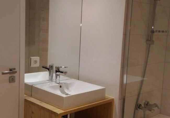 Appartement à Les Carroz d'Arâches - GCD303- 4 pièces 8 pers pieds de pistes Appartement à Les Carroz d'Arâches - GCD303- 4 pièces 8 pers pieds de pistes