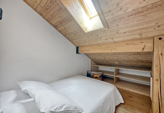 Appartement à Les Carroz d'Arâches - RB237 - Duplex 8/10 pers - Centre des Carroz Appartement à Les Carroz d'Arâches - RB237 - Duplex 8/10 pers - Centre des Carroz