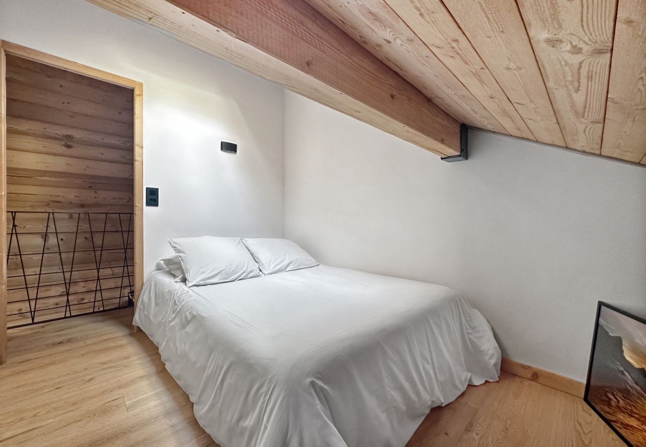 Appartement à Les Carroz d'Arâches - RB237 - Duplex 8/10 pers - Centre des Carroz Appartement à Les Carroz d'Arâches - RB237 - Duplex 8/10 pers - Centre des Carroz