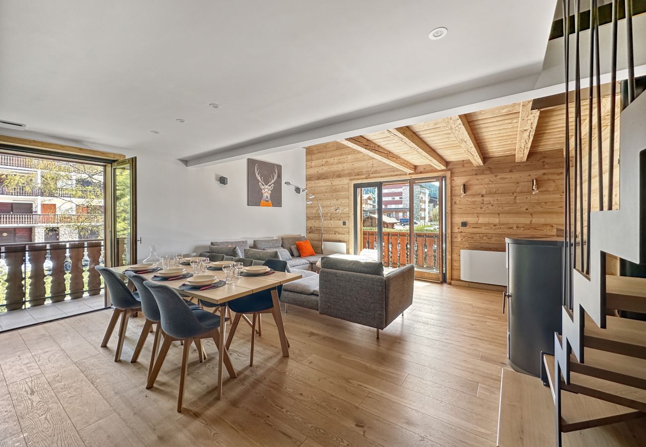 Appartement à Les Carroz d'Arâches - RB237 - Duplex 8/10 pers - Centre des Carroz Appartement à Les Carroz d'Arâches - RB237 - Duplex 8/10 pers - Centre des Carroz