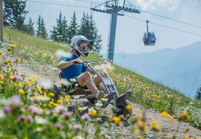 Appartement à Les Carroz d'Arâches - GRD108 - Appartement standing 8 pers pied de piste Appartement à Les Carroz d'Arâches - GRD108 - Appartement standing 8 pers pied de piste