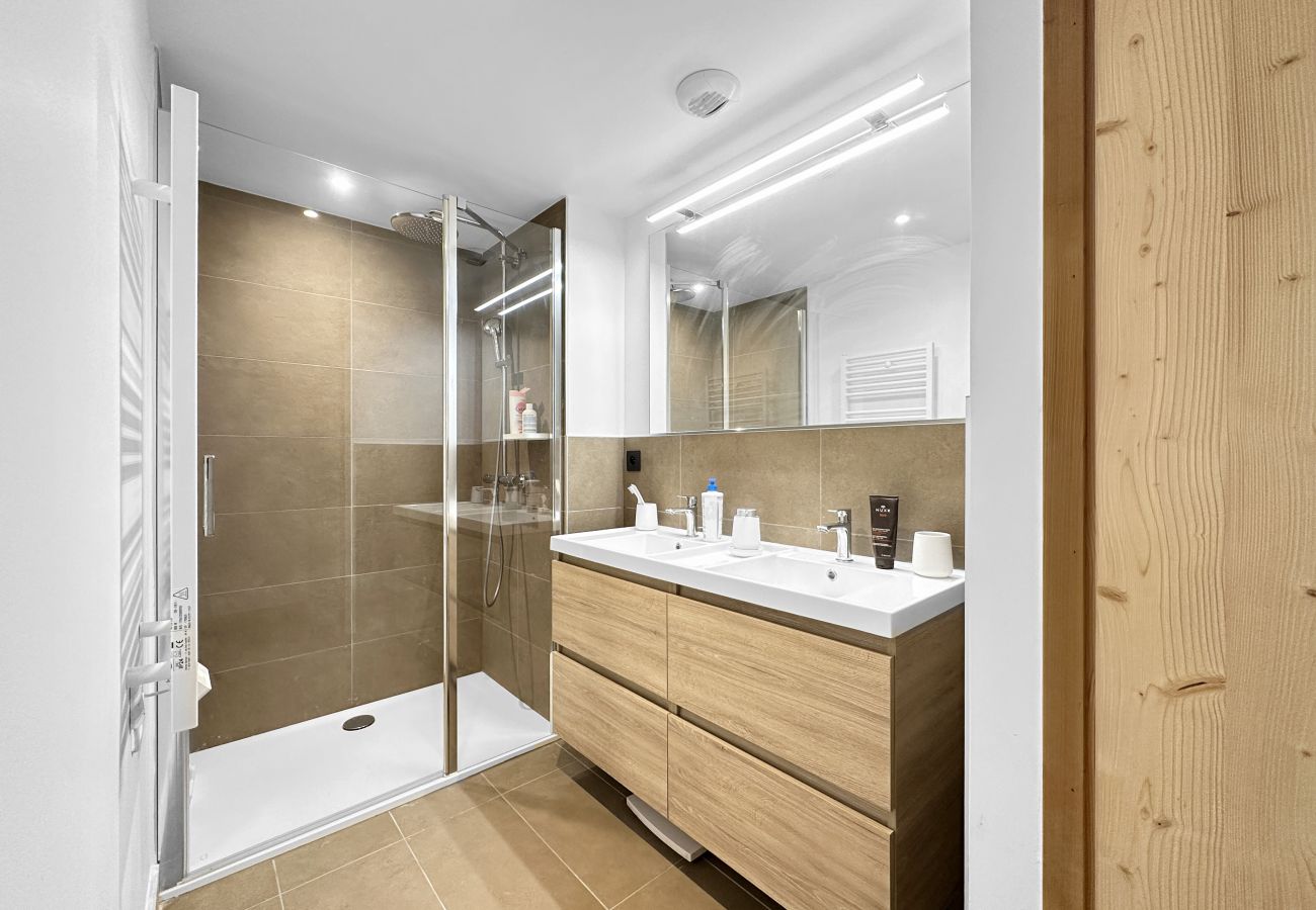 Appartement à Les Carroz d'Arâches - GRD108 - Appartement standing 8 pers pied de piste Appartement à Les Carroz d'Arâches - GRD108 - Appartement standing 8 pers pied de piste