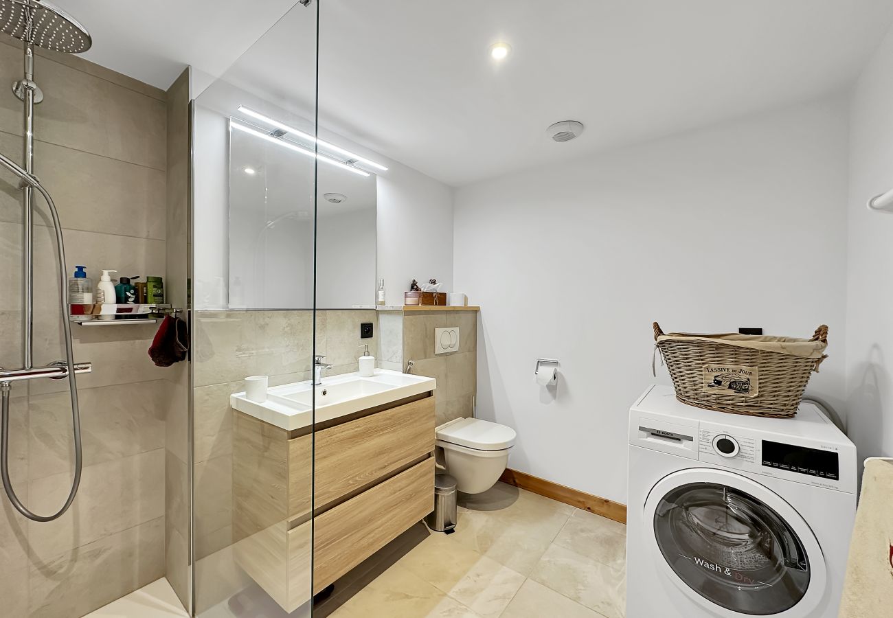 Appartement à Les Carroz d'Arâches - GRD114 -Appartement standing 6 pers. pied de piste Appartement à Les Carroz d'Arâches - GRD114 -Appartement standing 6 pers. pied de piste