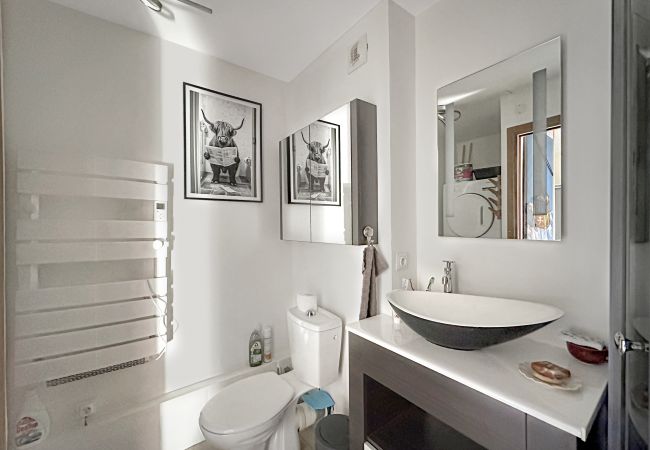 Appartement à Les Carroz d'Arâches - PE262 - 4/6 personnes proximité centre village Appartement à Les Carroz d'Arâches - PE262 - 4/6 personnes proximité centre village