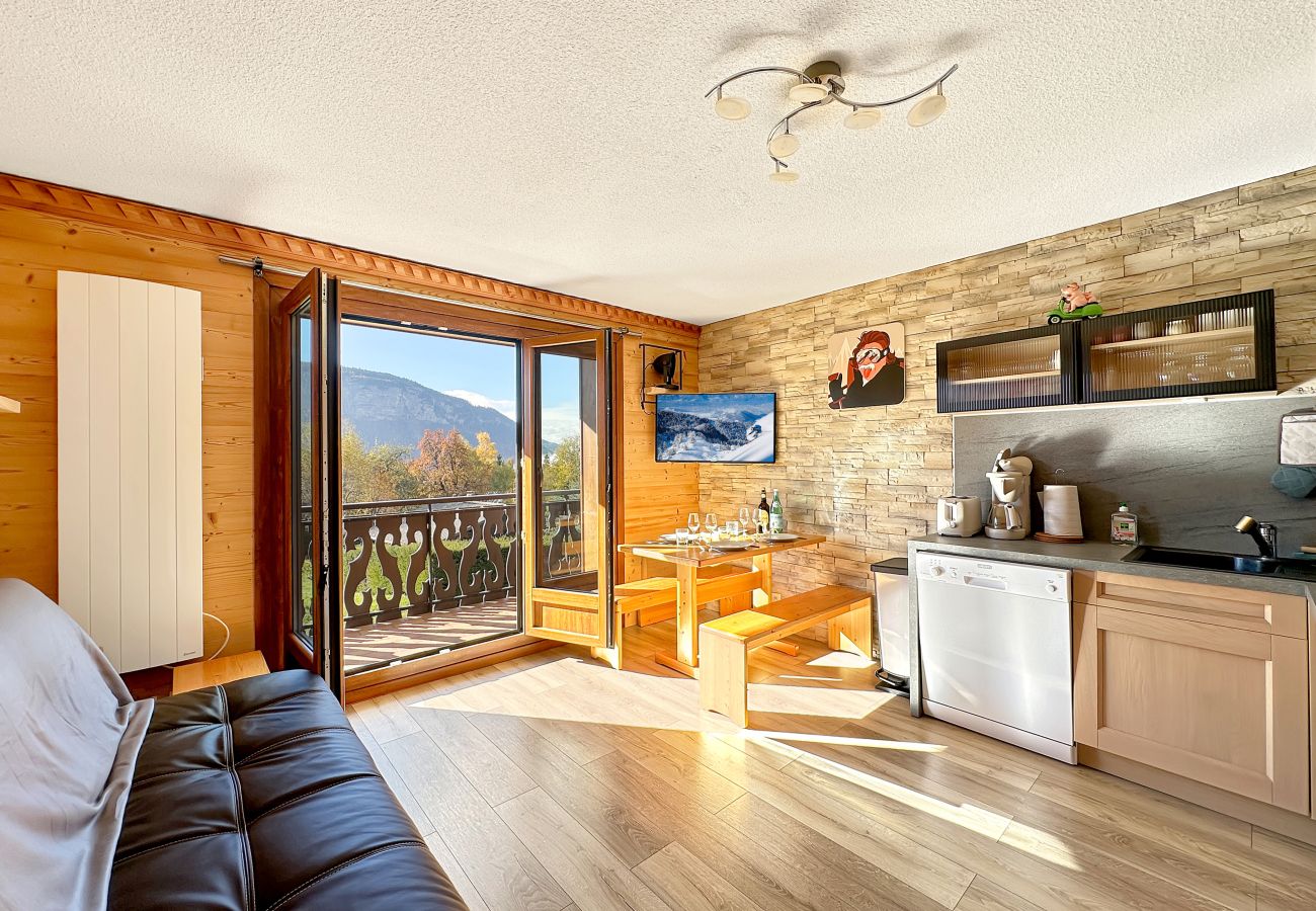 Appartement à Les Carroz d'Arâches - PE262 - 4/6 personnes proximité centre village Appartement à Les Carroz d'Arâches - PE262 - 4/6 personnes proximité centre village