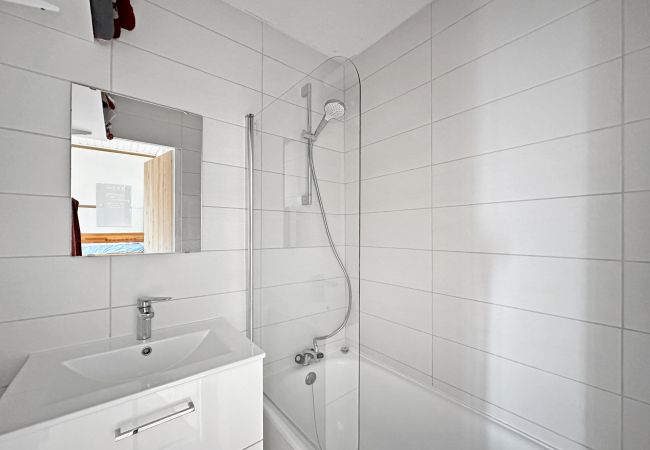 Appartement à Les Carroz d'Arâches - BB222 - 3 pièces mezzanine 6 pers pied de pistes Appartement à Les Carroz d'Arâches - BB222 - 3 pièces mezzanine 6 pers pied de pistes